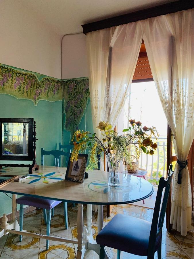 Apartmán Big House Vicino Al Castello Rocca Imperiale Exteriér fotografie