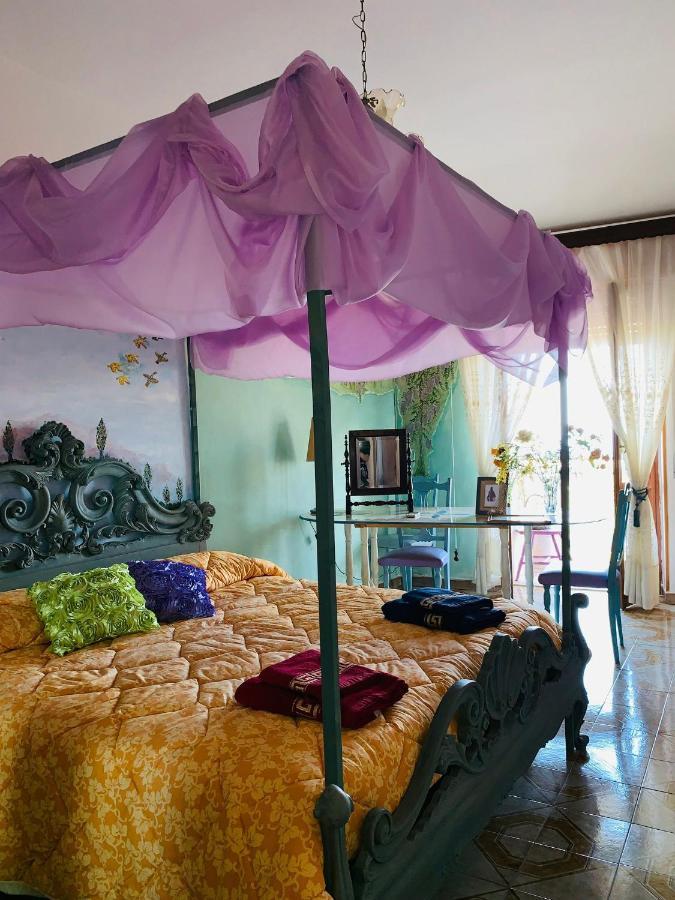 Apartmán Big House Vicino Al Castello Rocca Imperiale Exteriér fotografie
